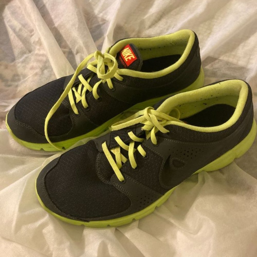 Nike Flex Experience RN. - Size 11M